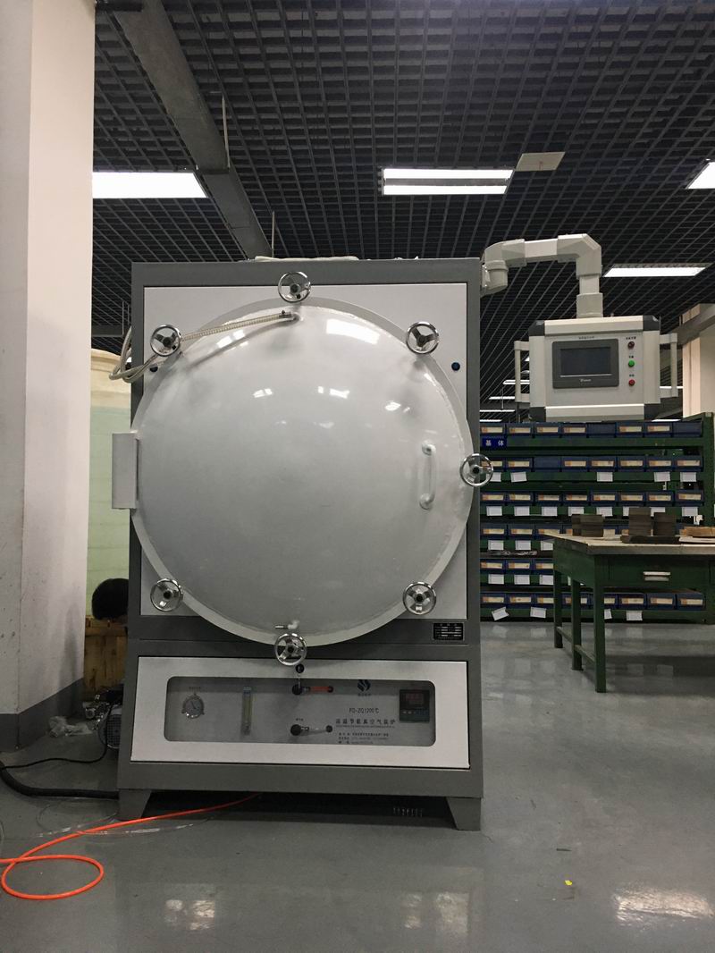 高溫節能真（zhēn）空（kōng）氣氛爐 (3).JPG